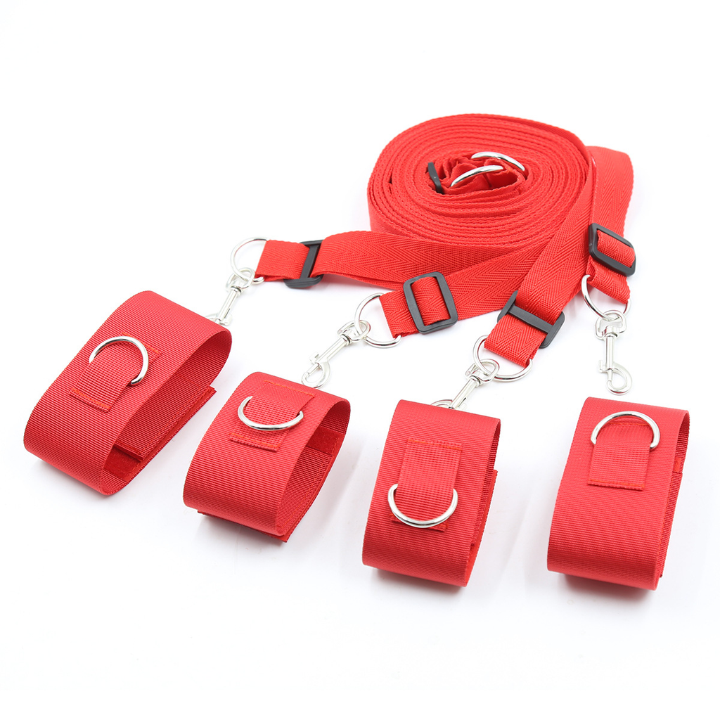 Rødt bindesæt til sengen