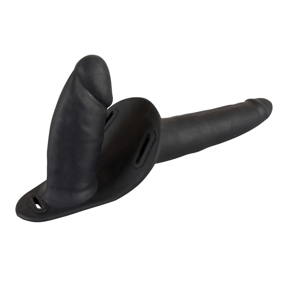Double penetration strap-on + harness 