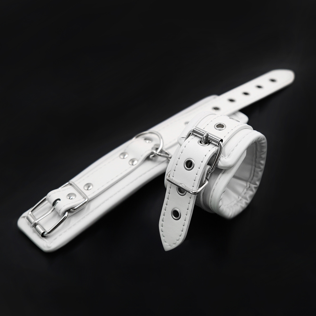Hvide elegante SM-handcuffs 