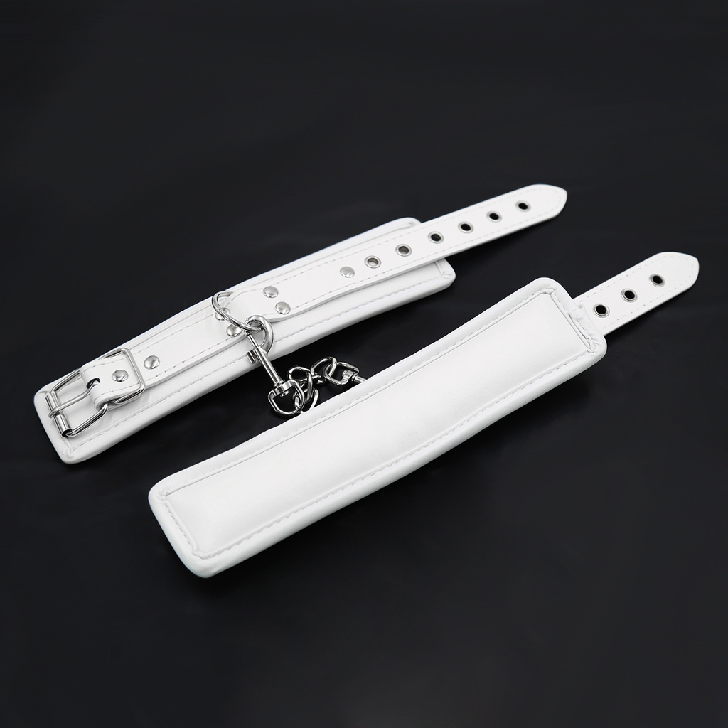 Hvide elegante SM-handcuffs 