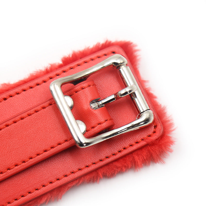 Rødt bondage halsbånd m. rem og kæde