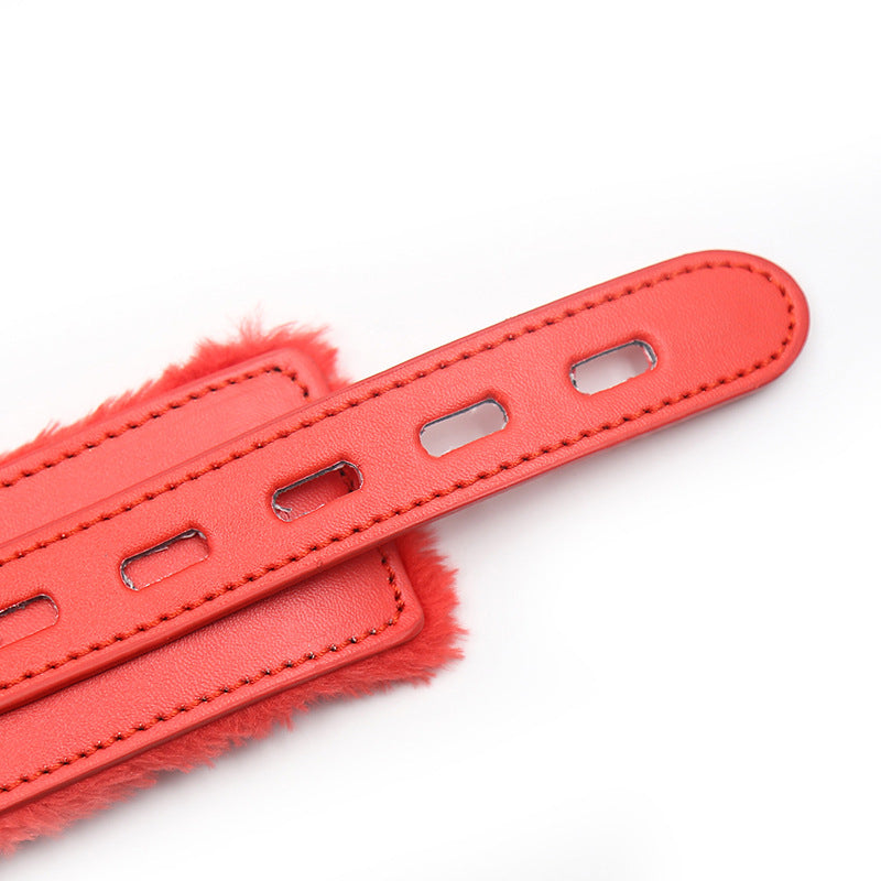 Rødt bondage halsbånd m. rem og kæde