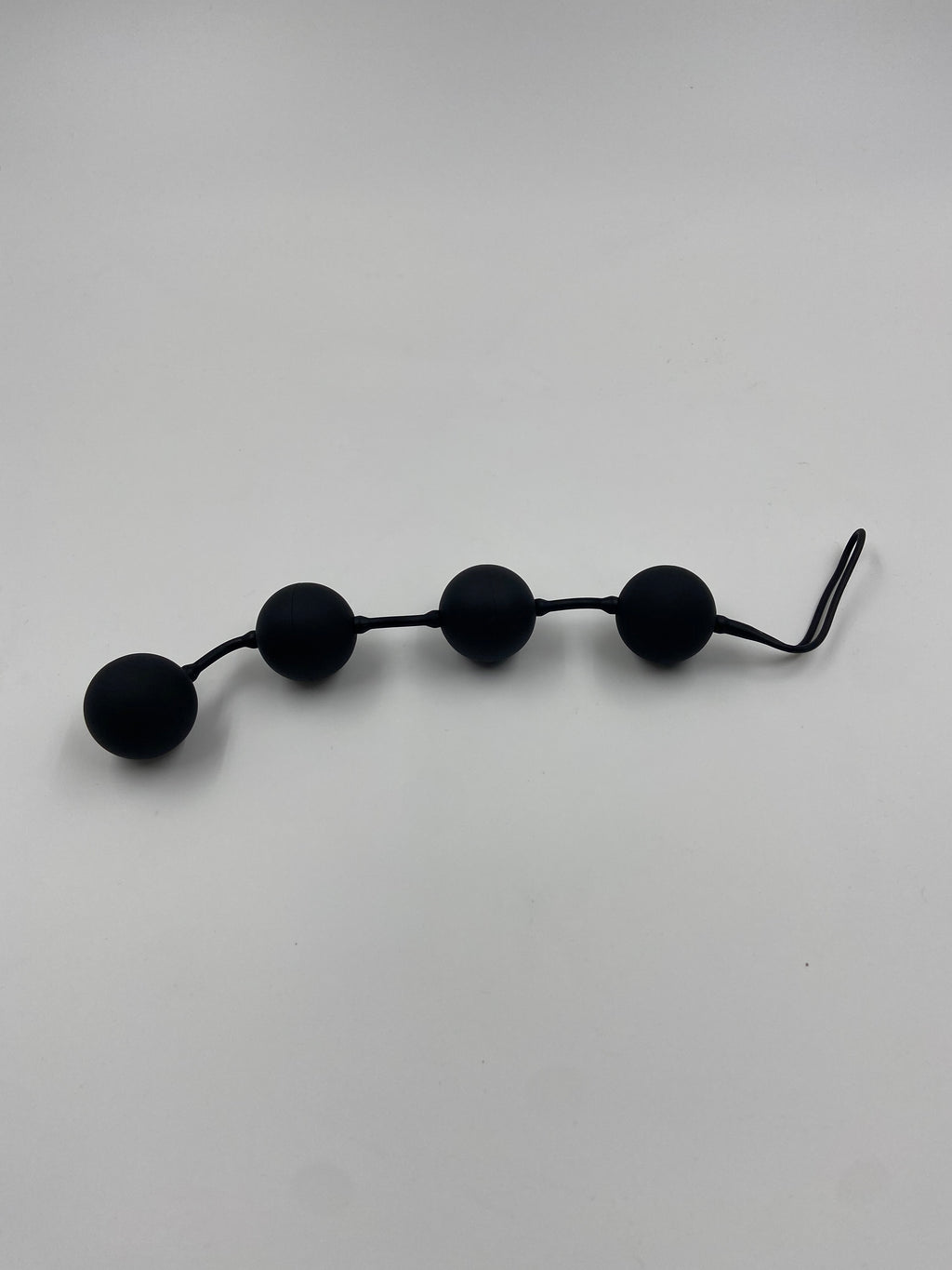 Velvet Black Balls 4 Svart